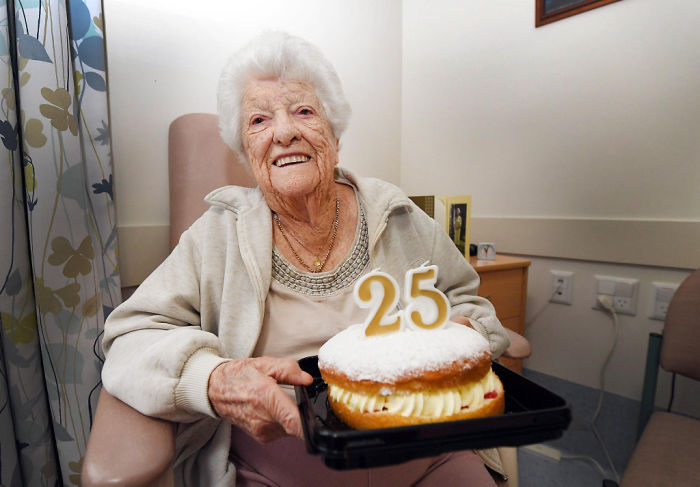 Elderly Woman Born On Feb. 29, 1920 Celebrates Her 25th Birthday
