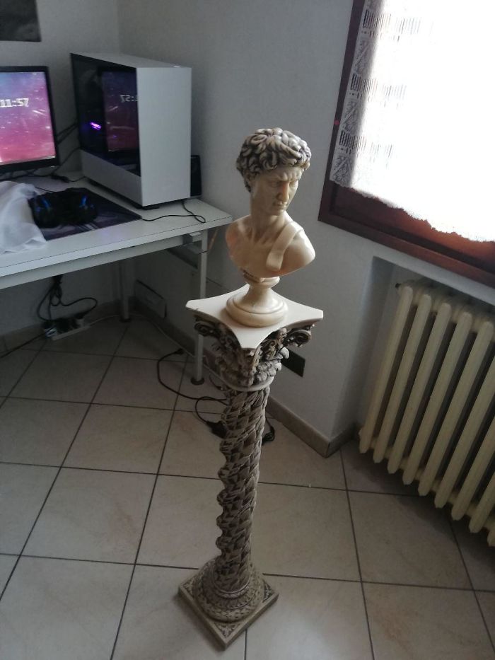 I Found This Beauty In My Grandparents' Attic. I Will Definitely Clean It And Make Something Out Of