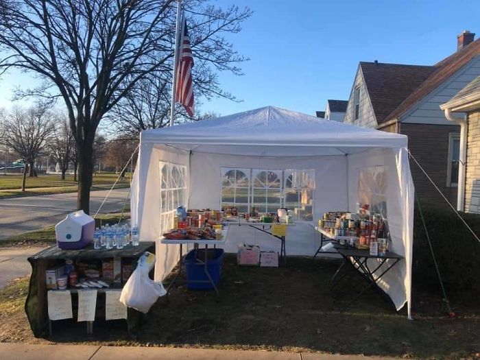 Family Sets Up A "Give And Take" Outdoor Pantry, Doesn’t Expect It To Grow So Big