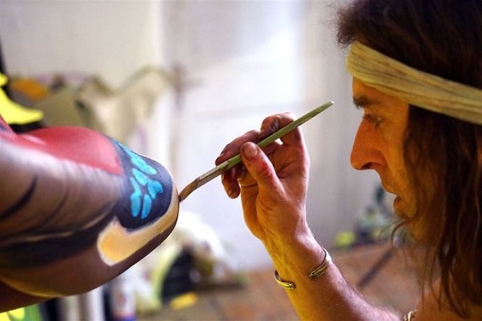 This Butterfly Is Actually A Woman Whose Entire Body Was Painted By Johannes Stötter This Butterfly Is Actually A Woman Whose Entire Body Was Painted By Johannes Stötter