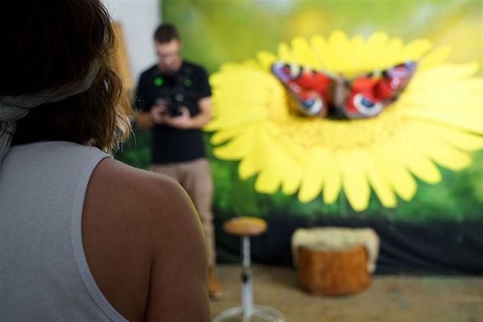 This Butterfly Is Actually A Woman Whose Entire Body Was Painted By Johannes Stötter This Butterfly Is Actually A Woman Whose Entire Body Was Painted By Johannes Stötter