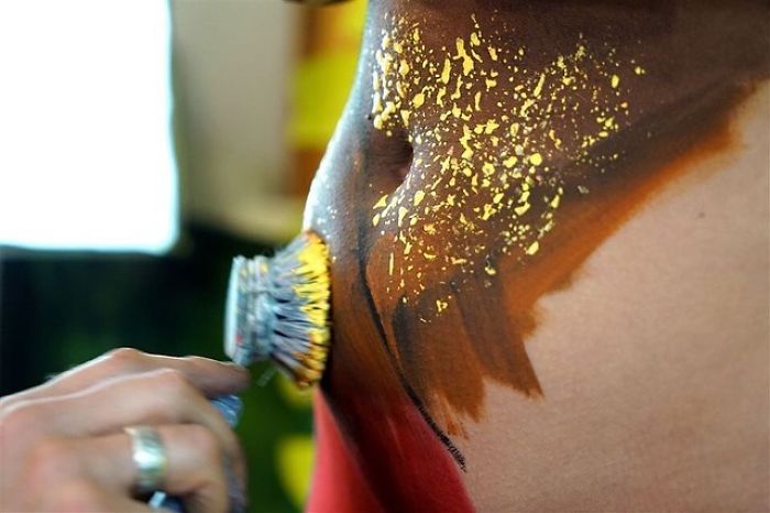 This Butterfly Is Actually A Woman Whose Entire Body Was Painted By Johannes Stötter This Butterfly Is Actually A Woman Whose Entire Body Was Painted By Johannes Stötter