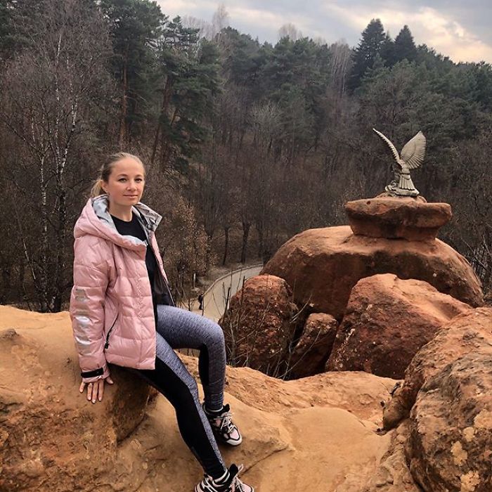 Artist Reimagines Disney Princesses As Pregnant Women And Gives Dad Bodies To The Princes