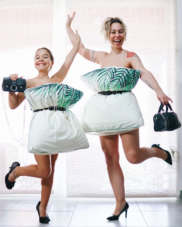 The Girls In This Quarantine Are Replacing Their Clothes With Pillows In A Flash Mob On Instagram