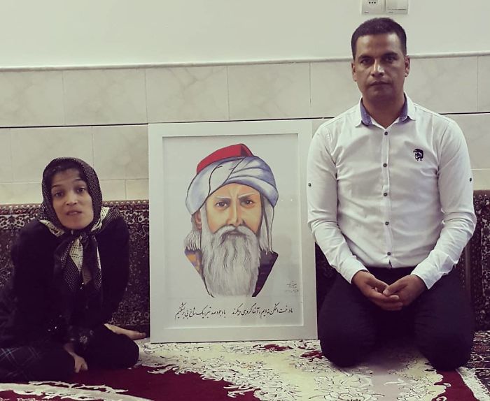 Disabled-Iranian-Artist-Draws-With-Feet-Fatemeh-Hammami-Nasrabadi