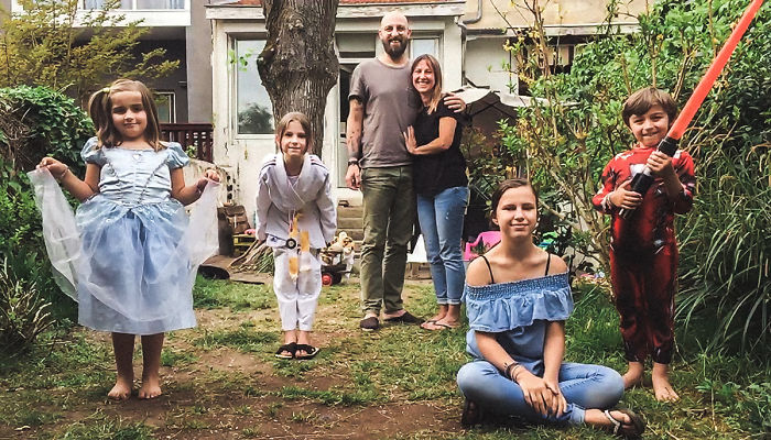 Charlie, Lola, Seb, Lou, Stella, And Oscar (Bordeaux, France)