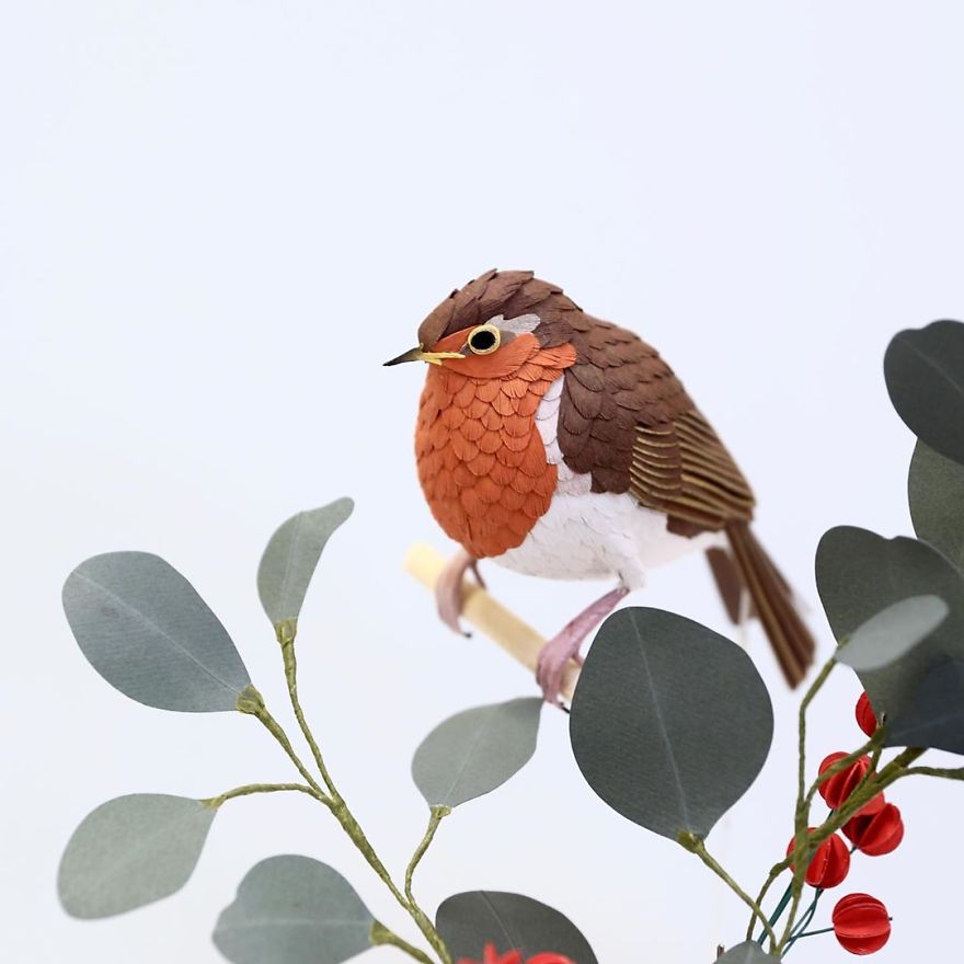 Colombian Artist Makes Unbelievable Paper Birds