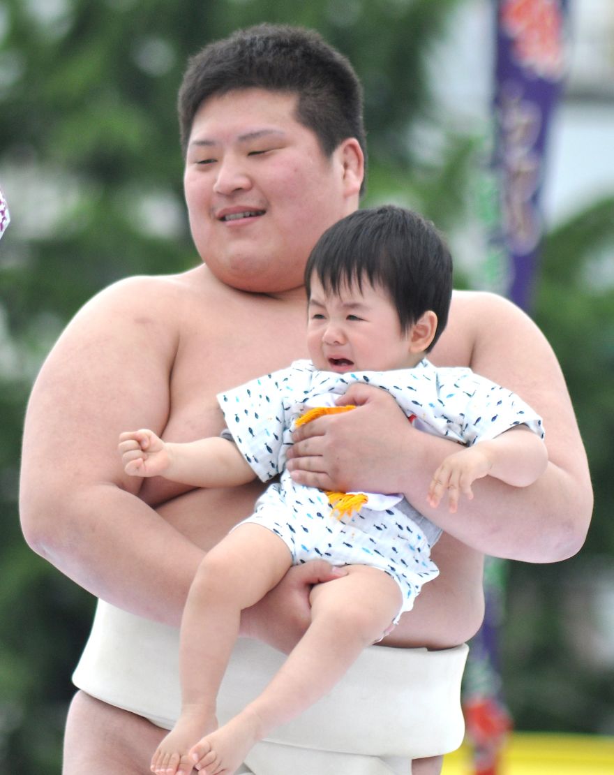 Sumo Wrestlers And Babies - Japanese Baby-Crying Sumo Festival Sumo Wrestlers And Babies - Japanese Baby-Crying Sumo Festival