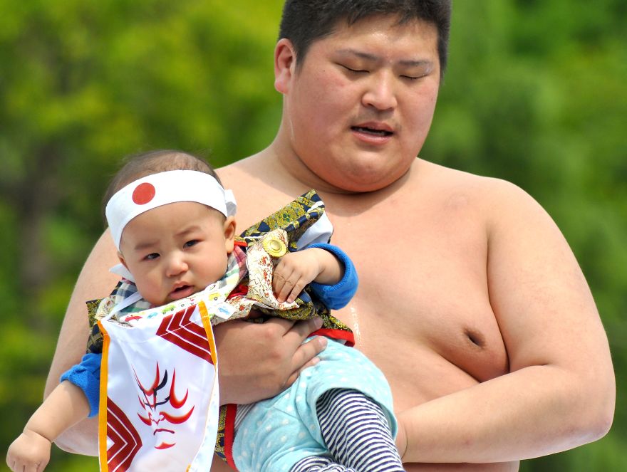 Sumo Wrestlers And Babies - Japanese Baby-Crying Sumo Festival Sumo Wrestlers And Babies - Japanese Baby-Crying Sumo Festival