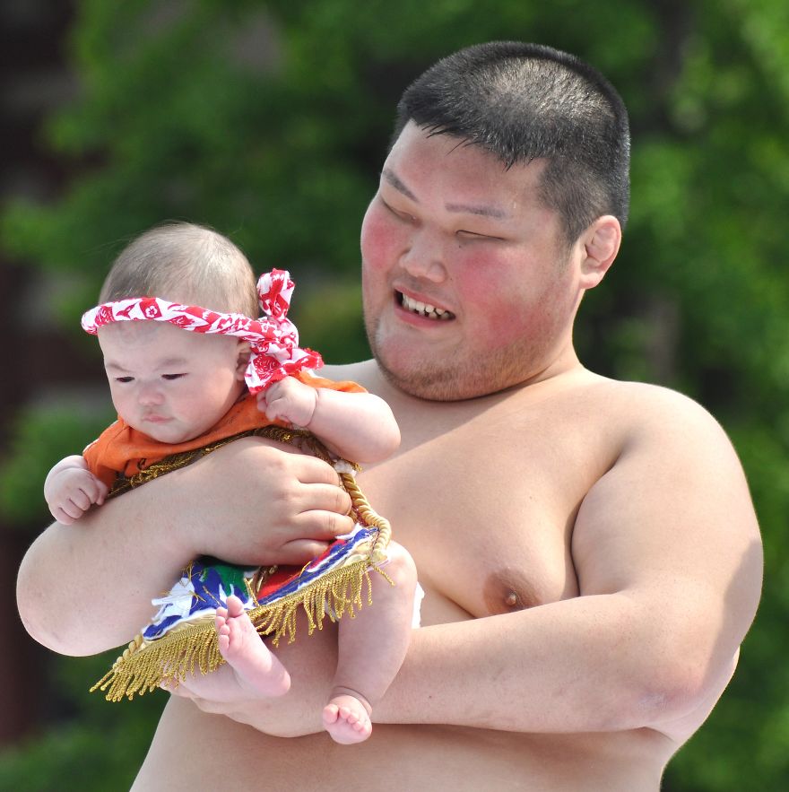 Sumo Wrestlers And Babies - Japanese Baby-Crying Sumo Festival Sumo Wrestlers And Babies - Japanese Baby-Crying Sumo Festival