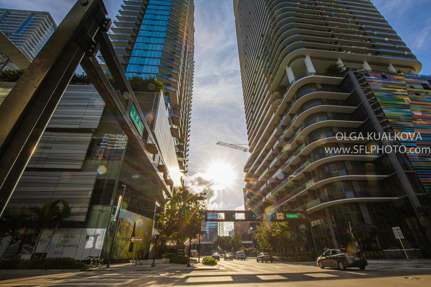 Downtown Miami, 9 Am