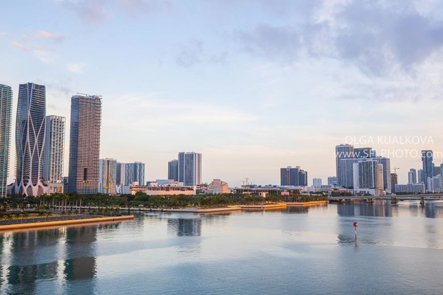 Downtown Miami, 8 Am