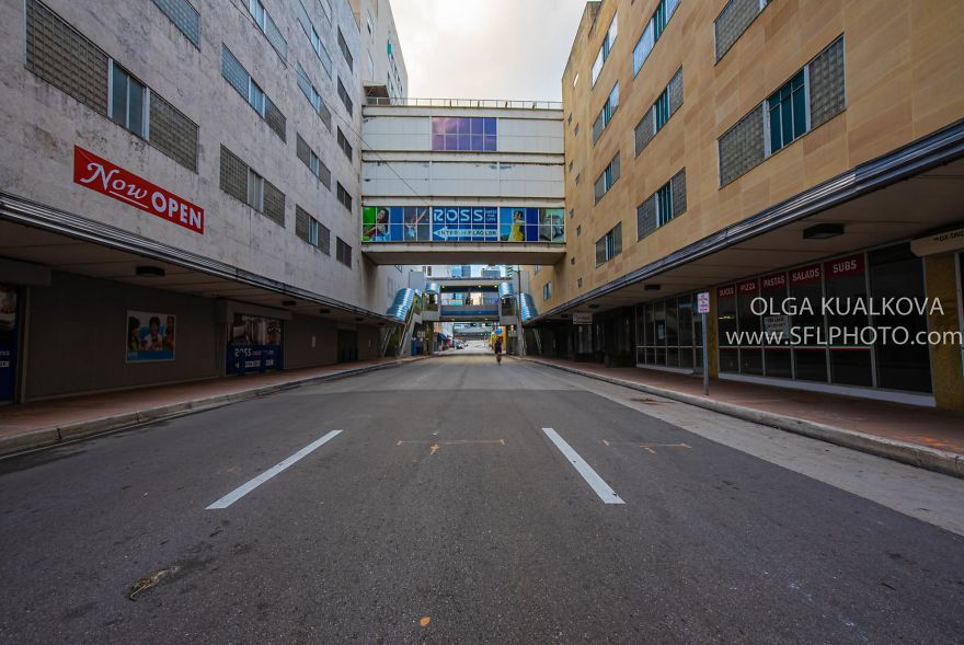 Downtown Miami, 8 Am