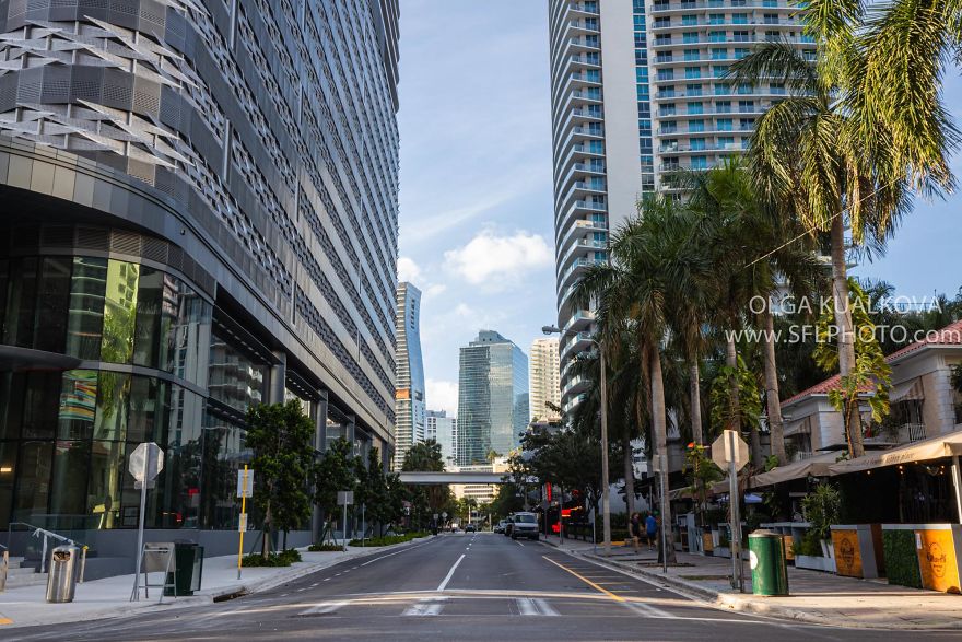 Downtown Miami, 9 Am