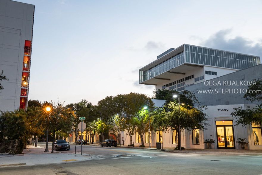 Design District Miami, 7 Am