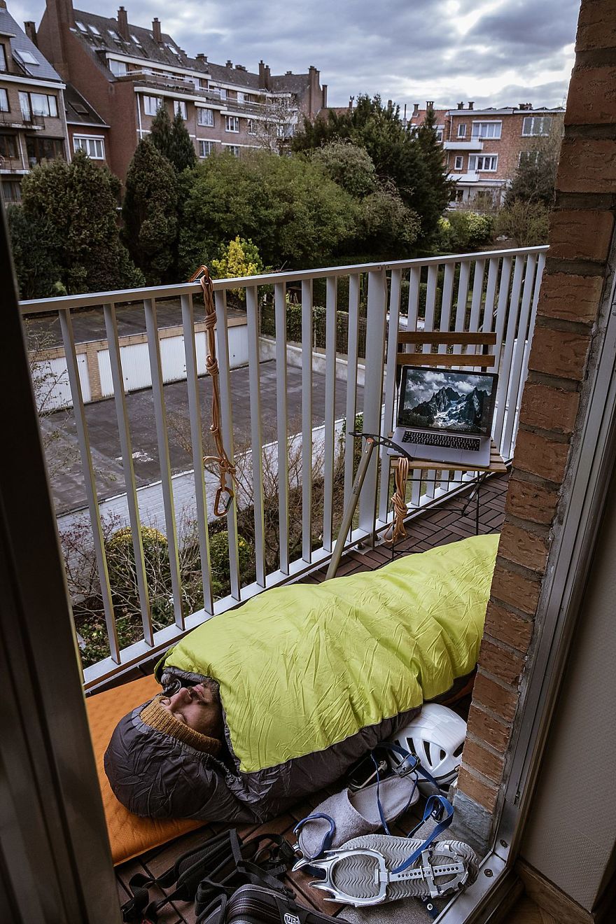 My Daughter And I Take Fun Travel Photos In Lockdown, We Are On Day 36 Of Our Mountain Adventure At Home My Daughter And I Take Fun Travel Photos In Lockdown, We Are On Day 36 Of Our Mountain Adventure At Home