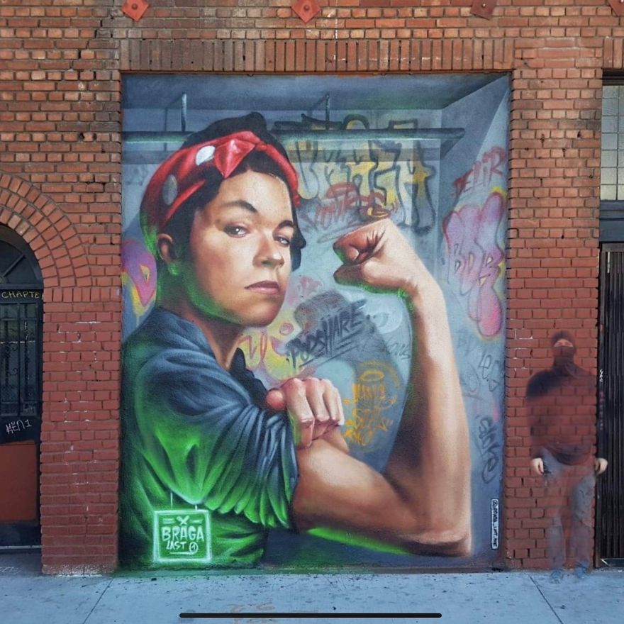 Street Artist Paints A Mind-Bending Illusion Of A Sphynx Cat On An Old Gas Tank Street Artist Paints A Mind-Bending Illusion Of A Sphynx Cat On An Old Gas Tank