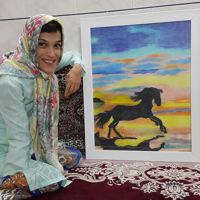 Disabled-Iranian-Artist-Draws-With-Feet-Fatemeh-Hammami-Nasrabadi