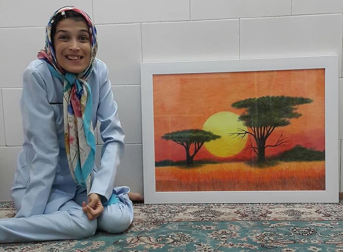 Disabled-Iranian-Artist-Draws-With-Feet-Fatemeh-Hammami-Nasrabadi