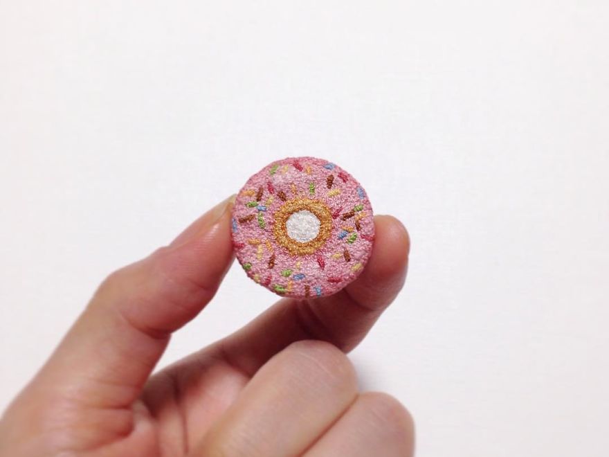 Japanese Artist Makes Embroidery So Realistic That It Makes You Want To Eat It
