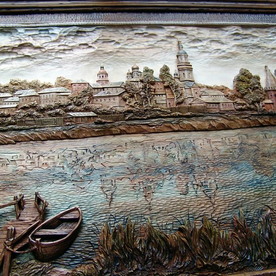 Master From Russia Carves Amazing Paintings From Wood