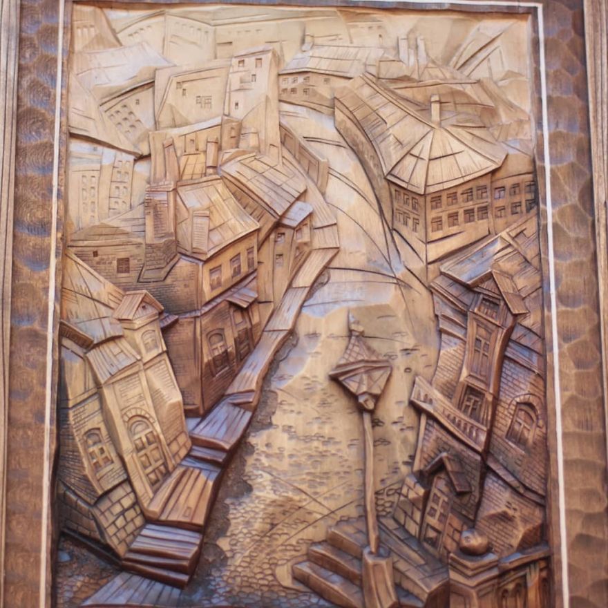 Master From Russia Carves Amazing Paintings From Wood