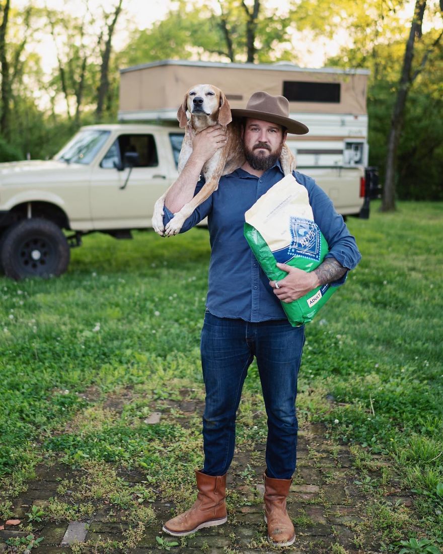 More Than 1 Million Followers Are Enchanted By The Beautiful Friendship Of This Rescued Dog With Its Owner On Instagram