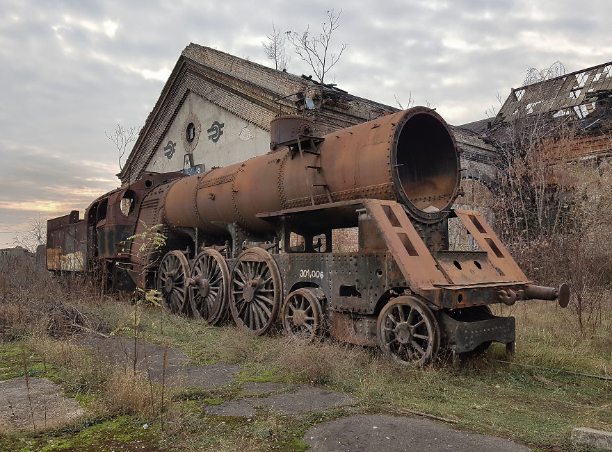 Abandoned Mav 301