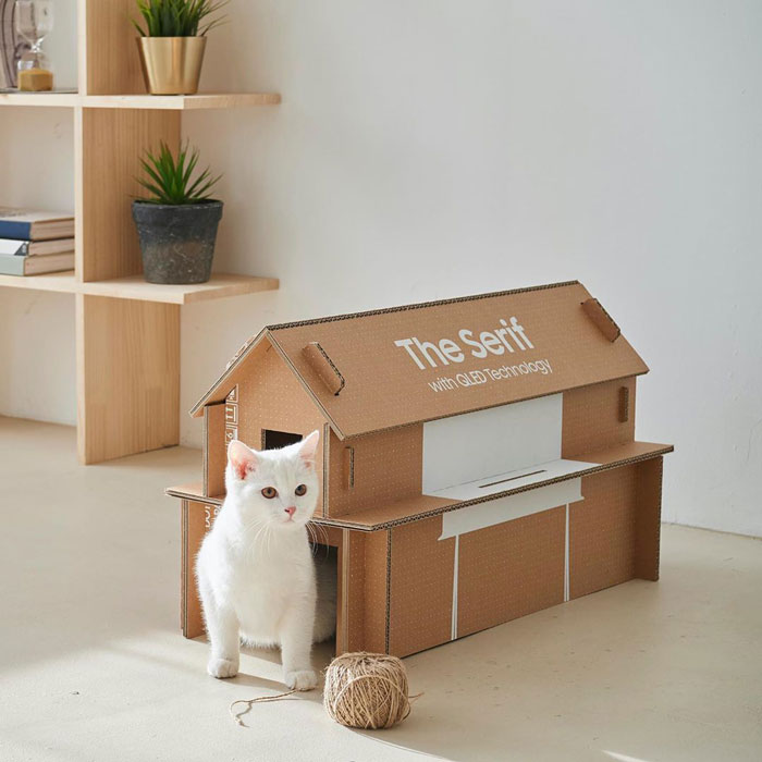 Samsung Presents Its New Sustainable Cardboard TV Boxes That Can Be Reused As Cat Houses And Other Things Samsung Presents Its New Sustainable Cardboard TV Boxes That Can Be Reused As Cat Houses And Other Things