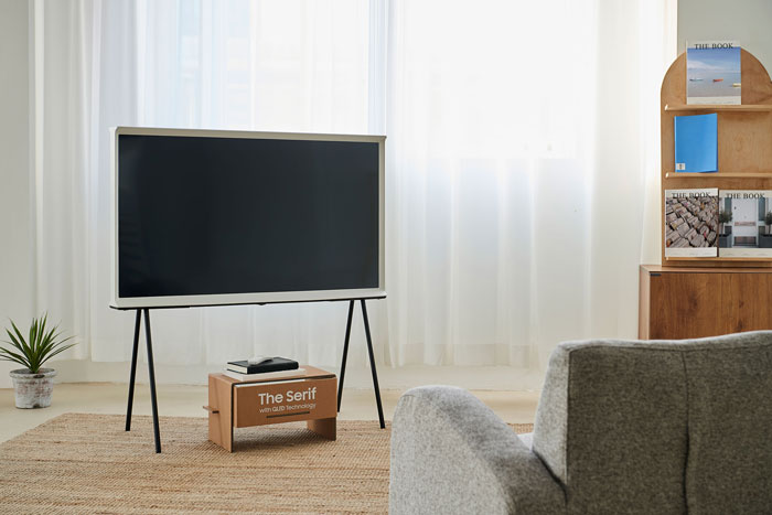 Samsung Presents Its New Sustainable Cardboard TV Boxes That Can Be Reused As Cat Houses And Other Things Samsung Presents Its New Sustainable Cardboard TV Boxes That Can Be Reused As Cat Houses And Other Things
