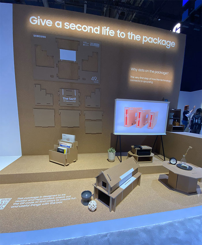 Samsung Presents Its New Sustainable Cardboard TV Boxes That Can Be Reused As Cat Houses And Other Things Samsung Presents Its New Sustainable Cardboard TV Boxes That Can Be Reused As Cat Houses And Other Things