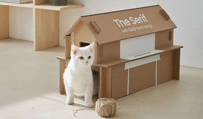 Samsung Presents Its New Sustainable Cardboard TV Boxes That Can Be Reused As Cat Houses And Other Things