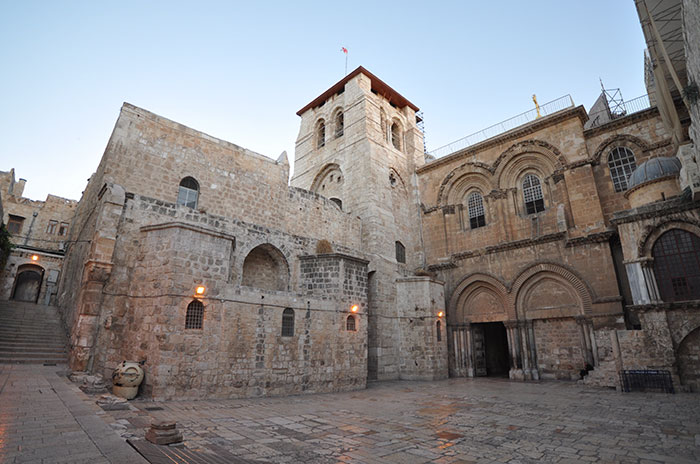 The Muslim Keymaster Of The Church Of The Holy Sepulchre Closed Its Doors For The First Time Since The Black Plague In 1349 The Muslim Keymaster Of The Church Of The Holy Sepulchre Closed Its Doors For The First Time Since The Black Plague In 1349