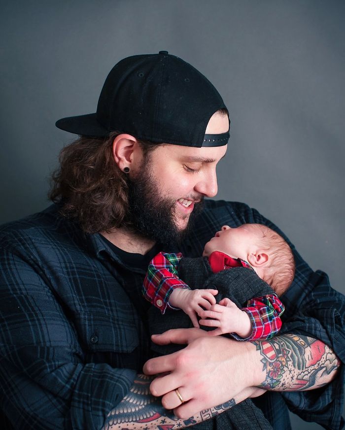 Wife Finds Her 32-Year-Old Husband's Last Words Left On His Phone After He Dies From Coronavirus Wife Finds Her 32-Year-Old Husband's Last Words Left On His Phone After He Dies From Coronavirus