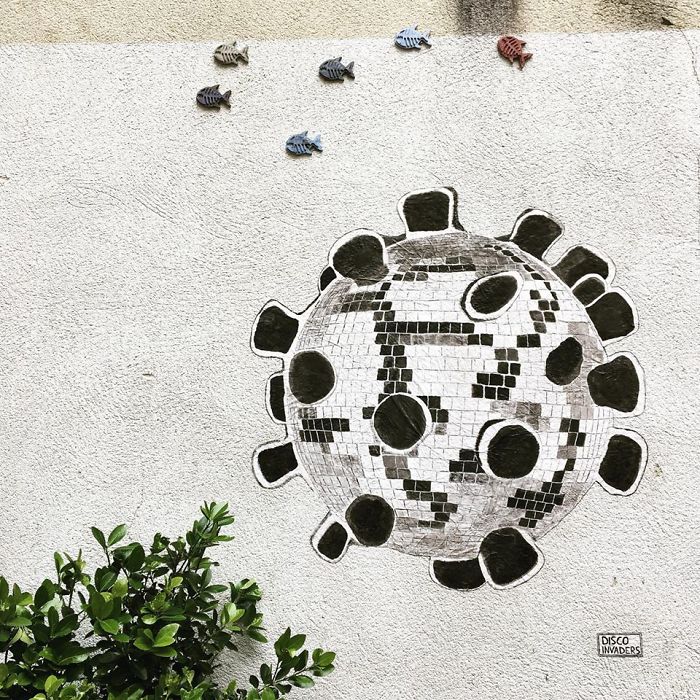 Saint-Brieuc, France. Artiste : Disco Invaders. Title : Discovid