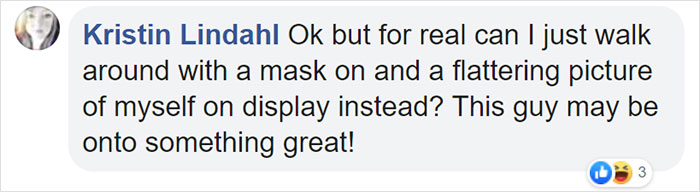 US Doctors Paste Photos Of Them Smiling On Their Protective Suits To Reassure COVID-19 Patients US Doctors Paste Photos Of Them Smiling On Their Protective Suits To Reassure COVID-19 Patients