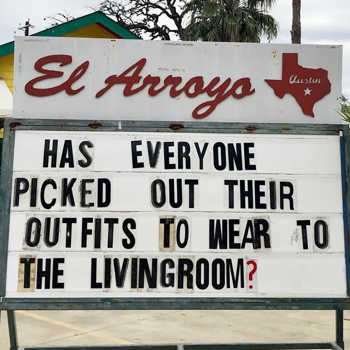 Funny-Restaurant-Signs-El-Arroyo-Texas