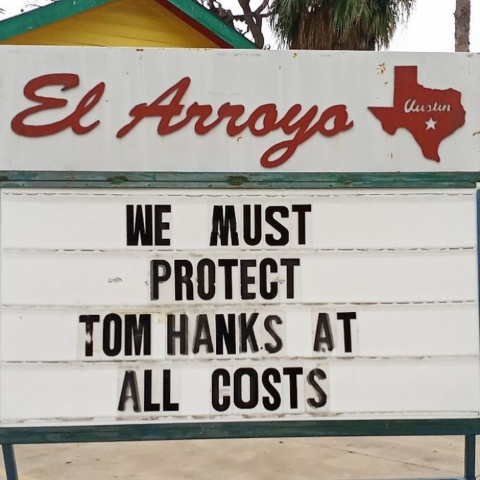 Funny-Restaurant-Signs-El-Arroyo-Texas