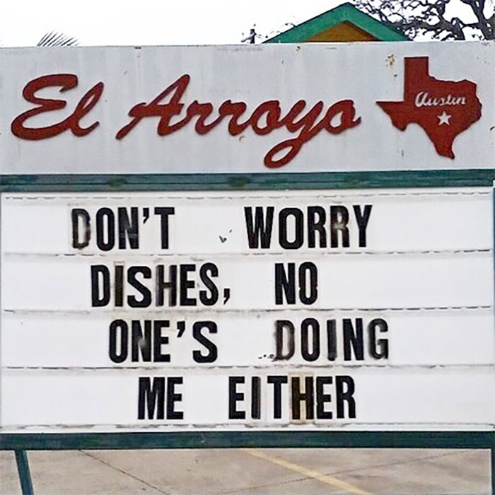Funny-Restaurant-Signs-El-Arroyo-Texas