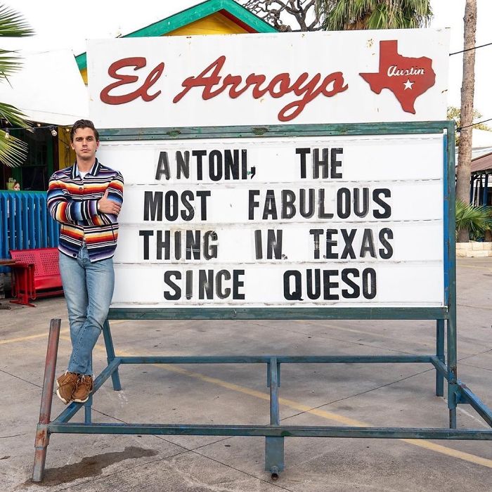 Funny-Restaurant-Signs-El-Arroyo-Texas