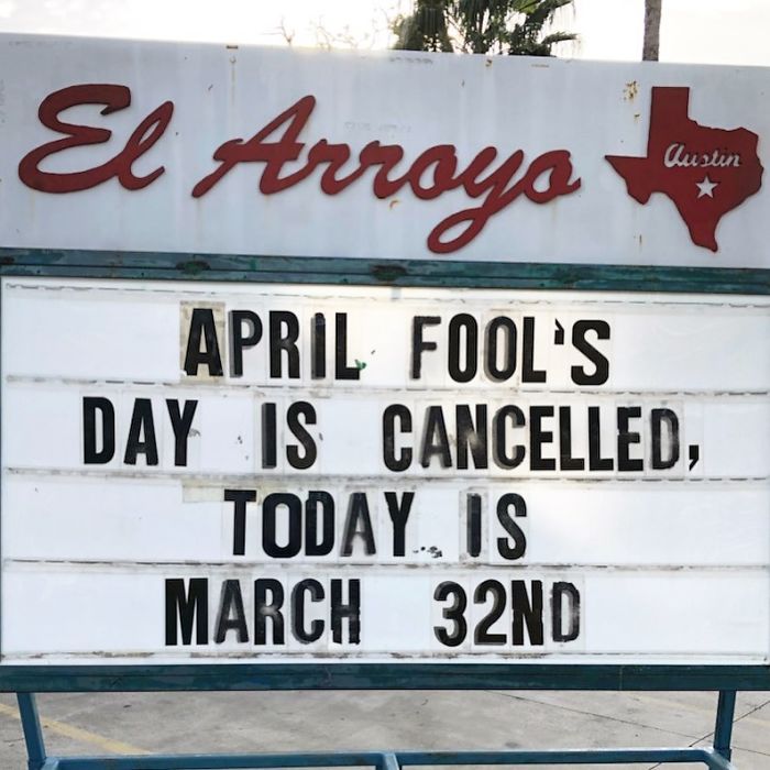 Funny-Restaurant-Signs-El-Arroyo-Texas