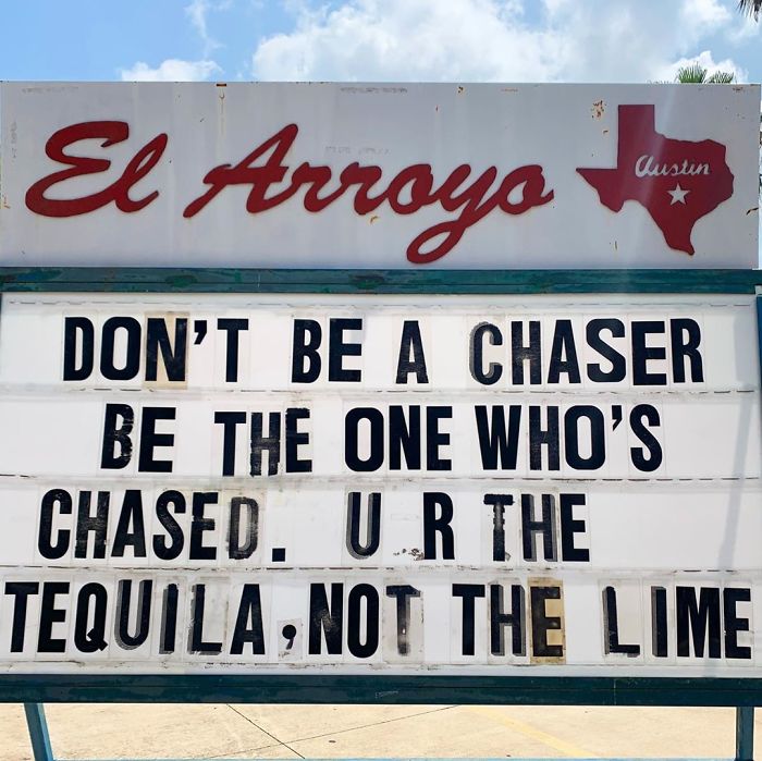 Funny-Restaurant-Signs-El-Arroyo-Texas