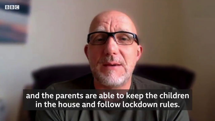 Heroic Teacher Walks 5 Miles Every Single Day To Deliver 40 Lbs Of Free Lunches To 78 Students