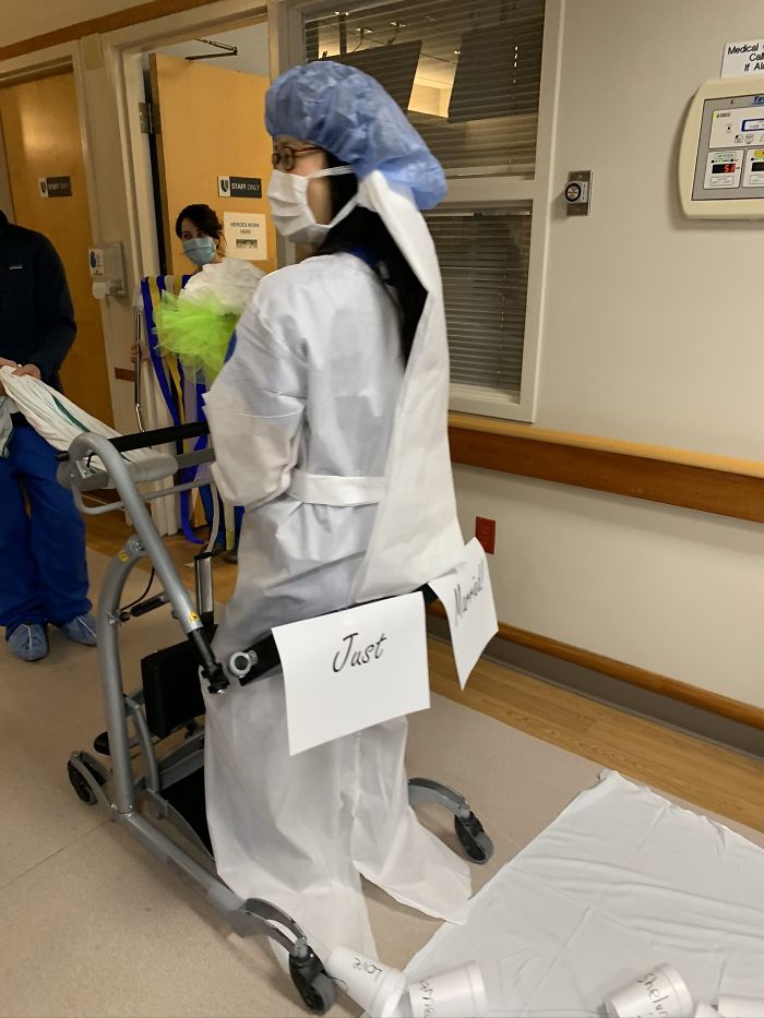 Residents Exchange Vows In Front Of Hospital Staff After Their Wedding Gets Canceled Due To Coronavirus