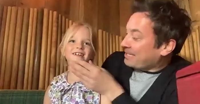 Jimmy Fallon’s Daughter Loses A Tooth And Excitedly Crashes Her Dad’s Interview