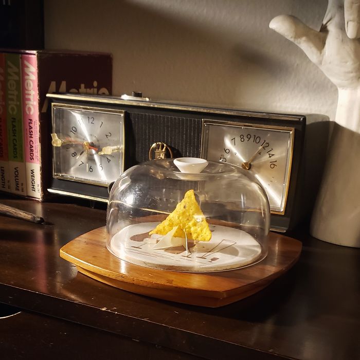 Boyfriend Goes Above And Beyond To Eat The Last Dorito Without His GF Knowing, And His Hilarious Plan Works Boyfriend Goes Above And Beyond To Eat The Last Dorito Without His GF Knowing, And His Hilarious Plan Works