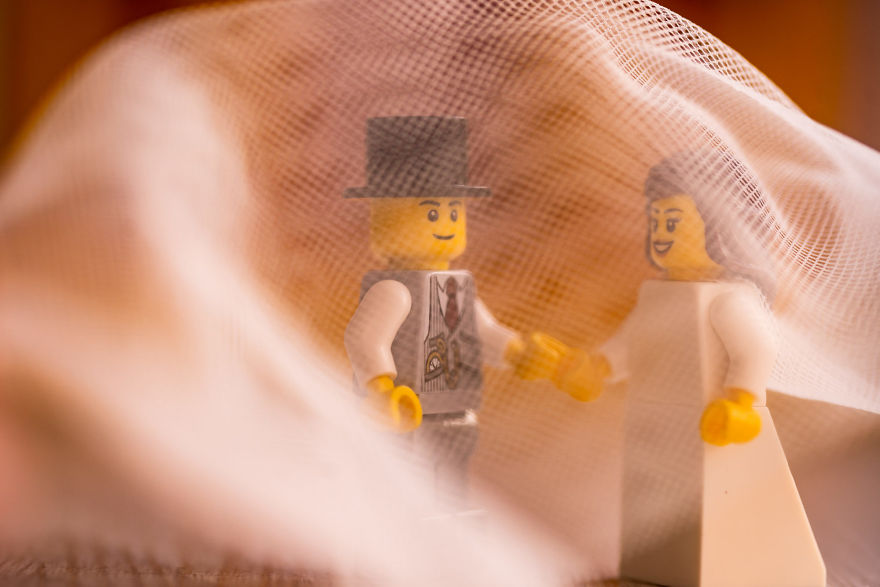 Isolated Photographer Shoots A Wedding Using His LEGOs And The Pics Are Hilariously Good Isolated Photographer Shoots A Wedding Using His LEGOs And The Pics Are Hilariously Good