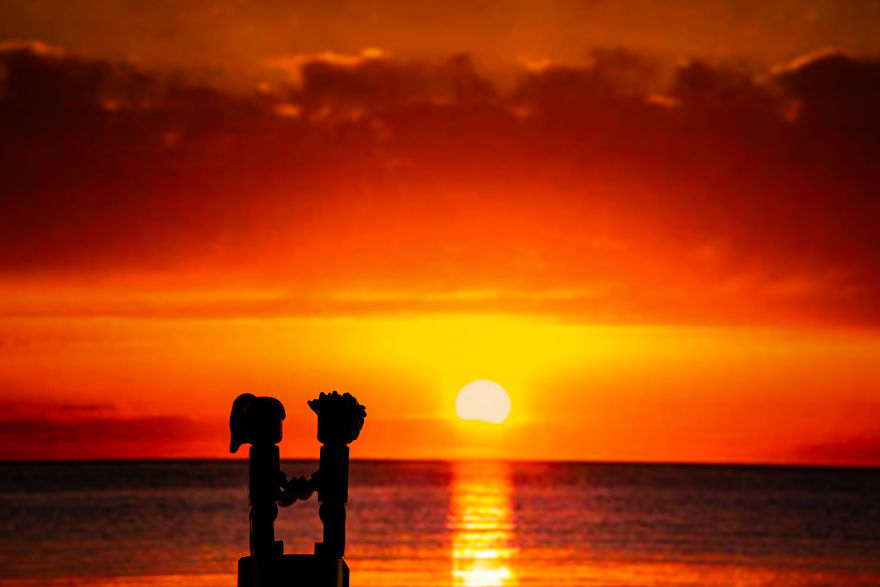 Isolated Photographer Shoots A Wedding Using His LEGOs And The Pics Are Hilariously Good