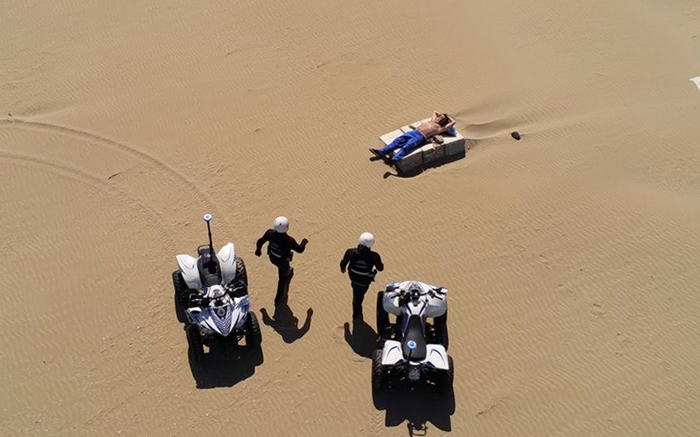 Man Violating Quarantine At A Beach In Italy Becomes A Hilarious Coronavirus Meme (14 Pics)