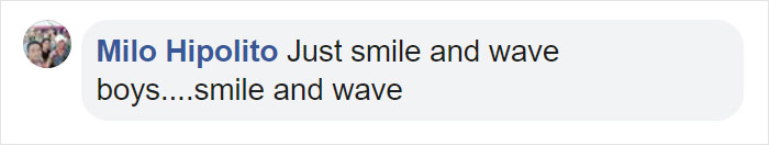 Penguins Meet Beluga Whales In A Closed Aquarium And It's Adorable How Curious They Are Penguins Meet Beluga Whales In A Closed Aquarium And It's Adorable How Curious They Are